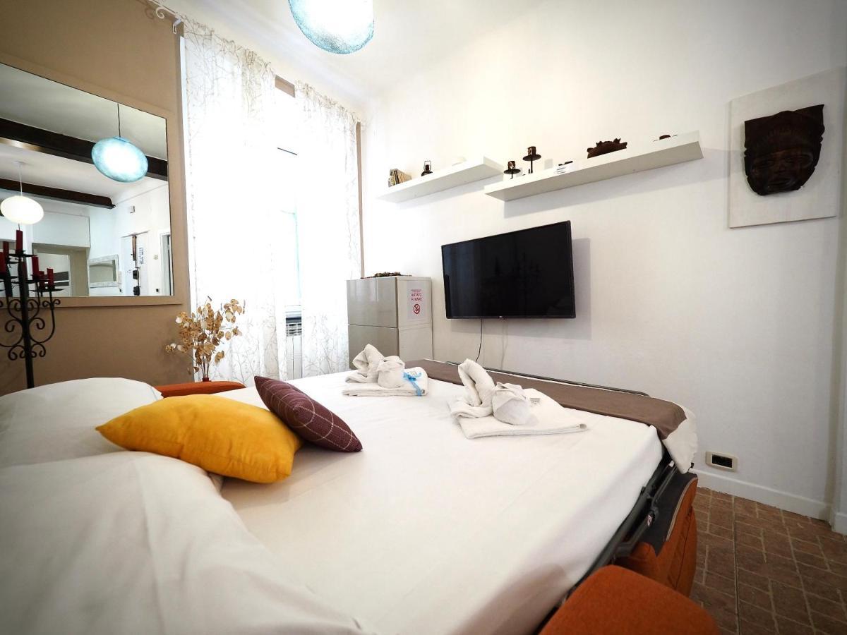 Dimora Delle Camelie Apartamento Génova Exterior foto